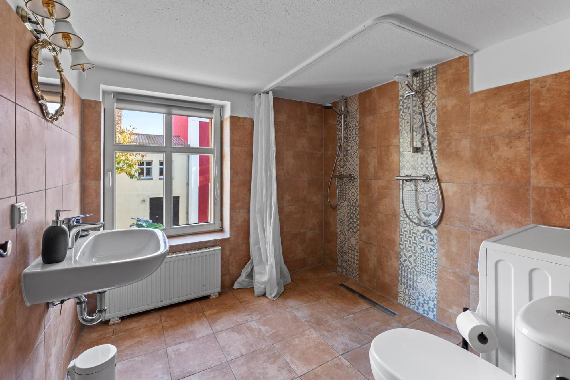 Apartment Sabina Monteurwohnung I 75 Zoll Tv I Kueche I Bad I Backofen I *